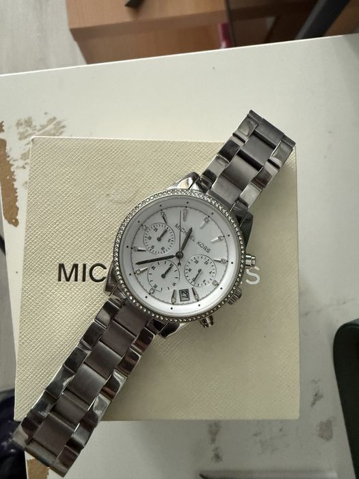 Часы Майкл Корс