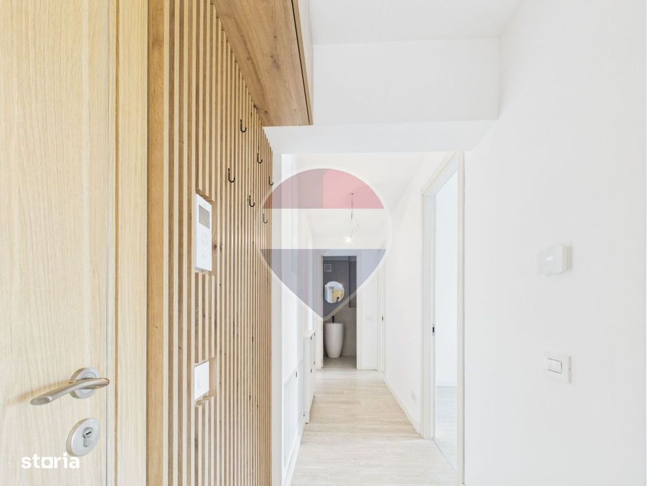 Apartament cu 3 camere de vânzare cu parcare subterana, nemobilat