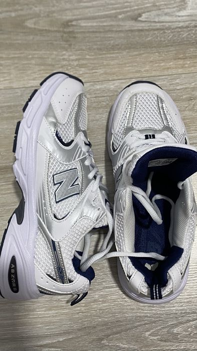 New Balance обувь