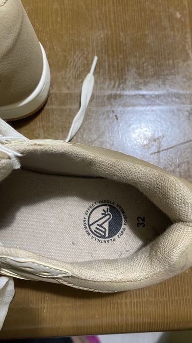 Чисто нови обувки Zara