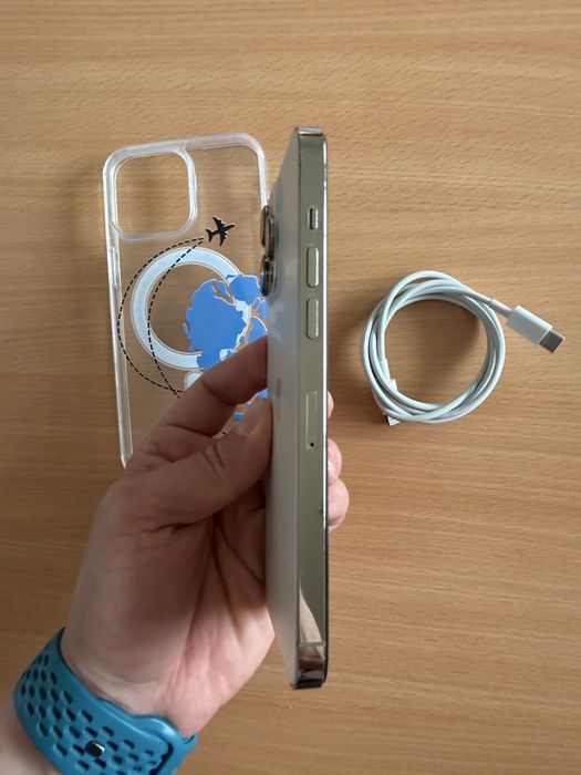 De vanzare iPhone 14 Pro Max Gold- pret fix
