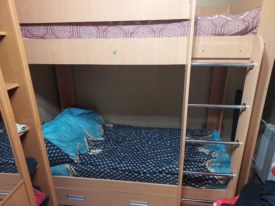 Продам двухъярусную кровать