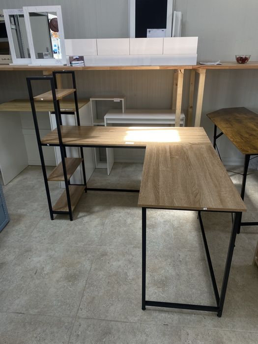 Birou+mini biblioteca