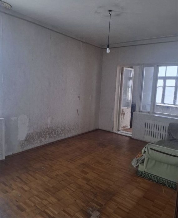 Ттз Ахмад Югнакий Продается квартира 2/5/5 балкон 2х6