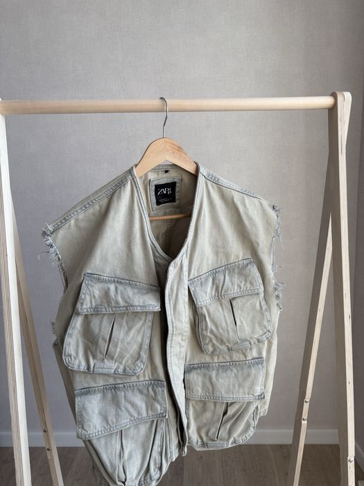 Жилет размер М.