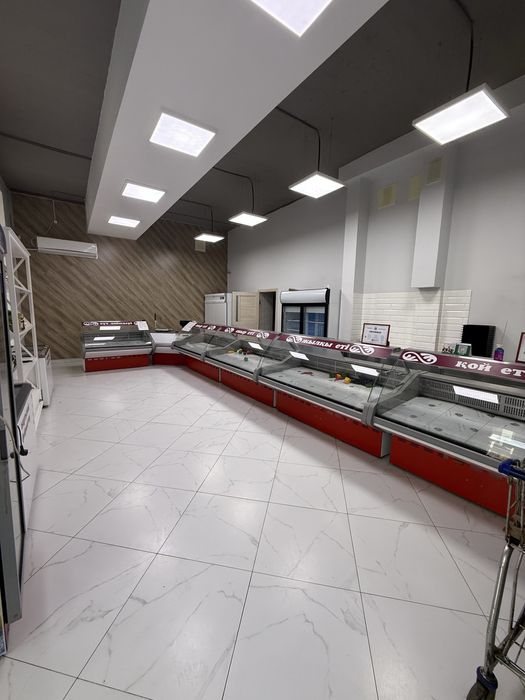 Витринный холодильник