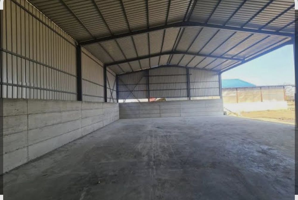 vând urgent  hala metalica 8×10×4h la un super preț 1900 € structura metalica