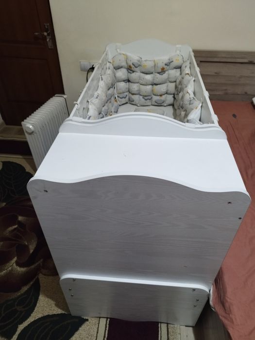 Detskiy karovat manej