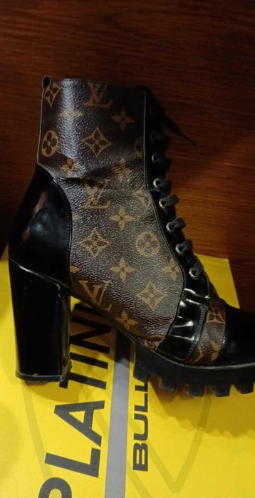 прекрасни зимни боти