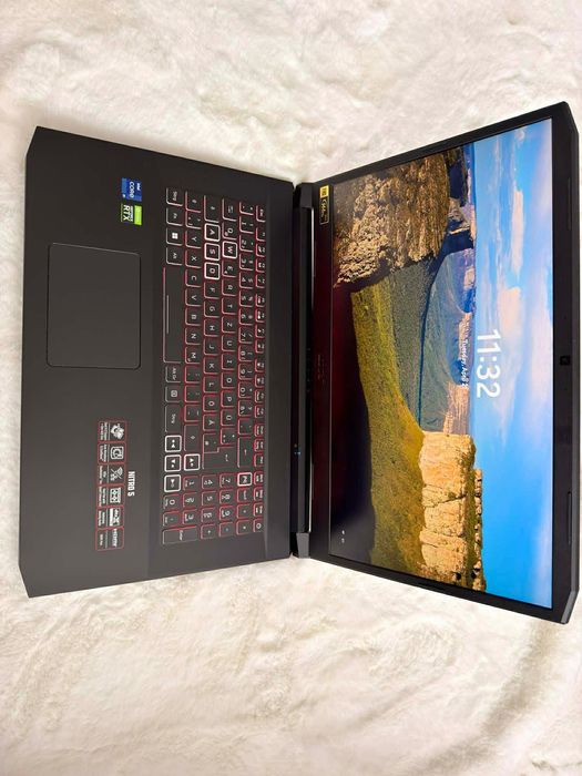 Acer Nitro 5 i9 / RTX 3060 / 17.3”