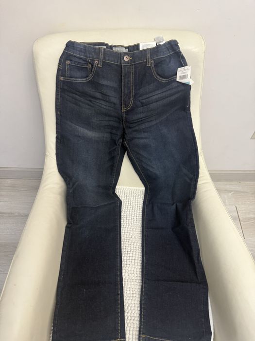 Джинсы новые не стрейч