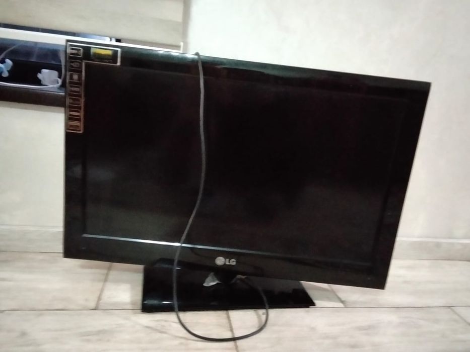 Телевизор LG б/у