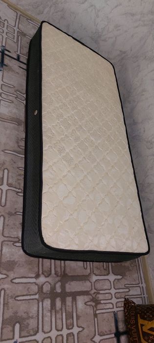 Срочно .Матрац ортопедический