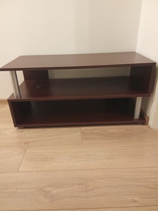 Телевизионен шкаф