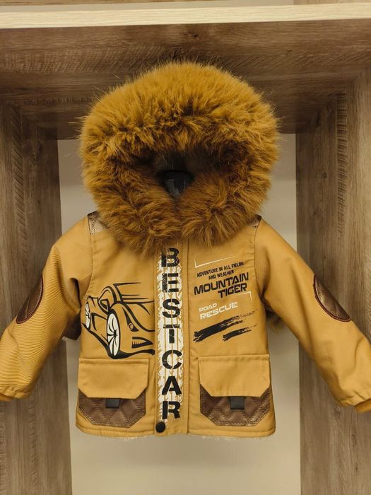 Kurtka sotiladi toza kiyim yengi qishki kiyim