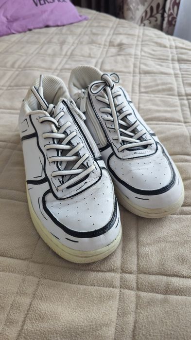 Кросовки на мальчика.