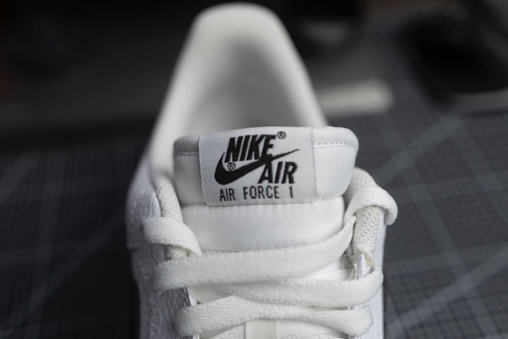 Nike Airforce 1 LV8 Чисто Нови