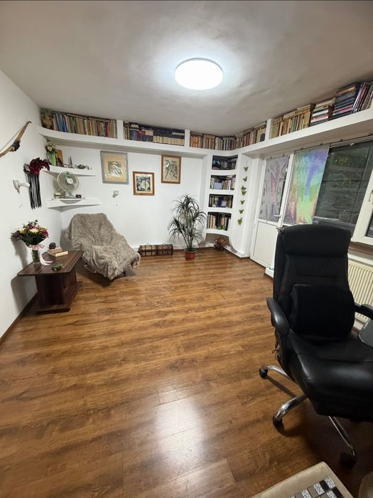 Apartament cu 3 camere Onesti, Bacau