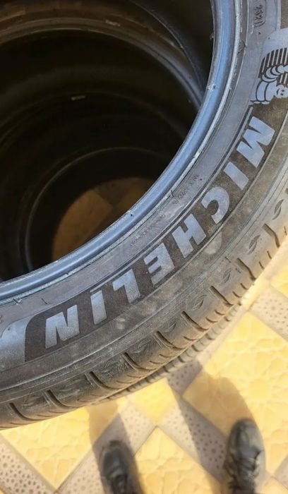 Продам шины  245 -50 - R20