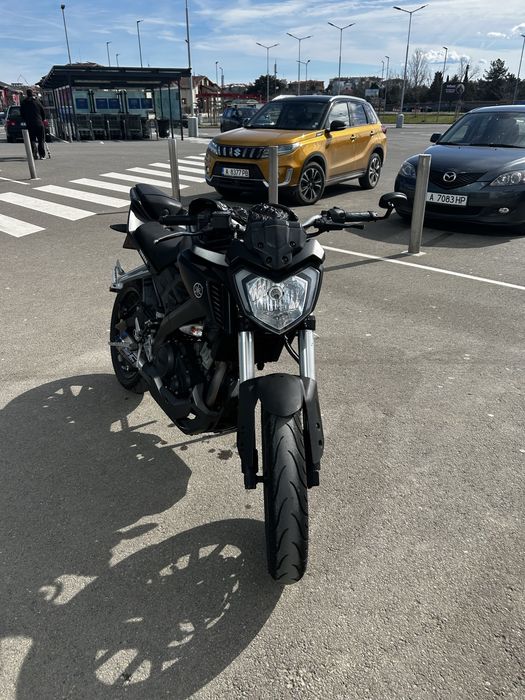 Ymaha mt 125.