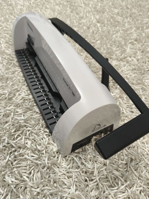 Aparat de îndosariat Fellowes 2+/120