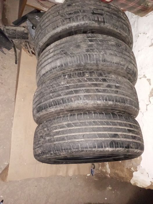 Продам.летние.195/65/15