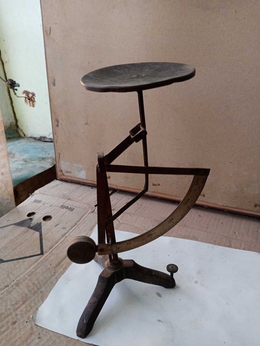 Două cîntare vechi poștale