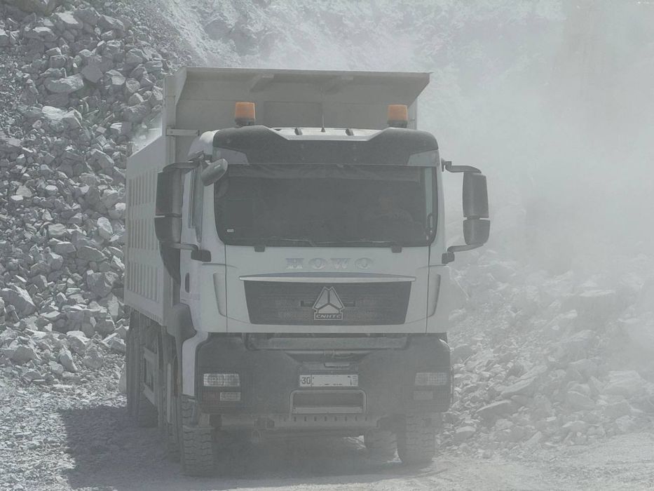 Самосвал Howo-TX 8x4 - 40 т / 28 куб.м (карьер учун)