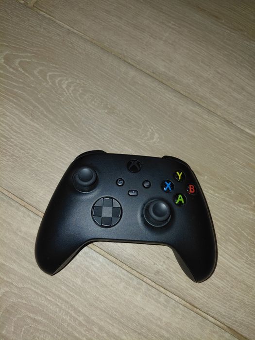 Xbox one s, controler+ gta 5