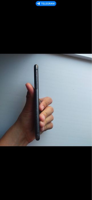 Iphone 11 128 gb truton face id hammasi ishlaydi batere usuliniy