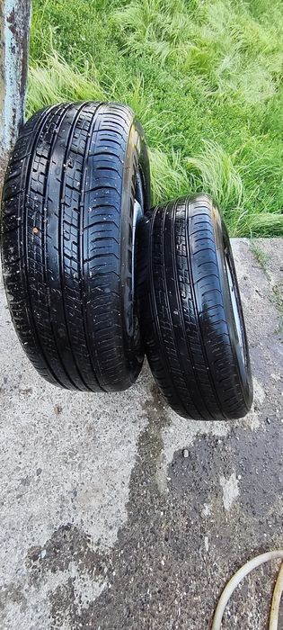 Vând set complet de 4 roți cu anvelope 195/65 R15