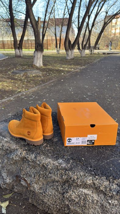 Мужские ботинки ( Timberland новые )