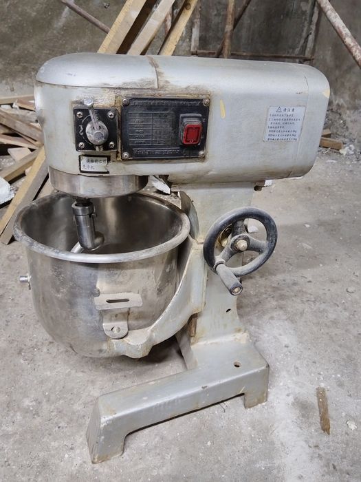 Тестомес спиральный