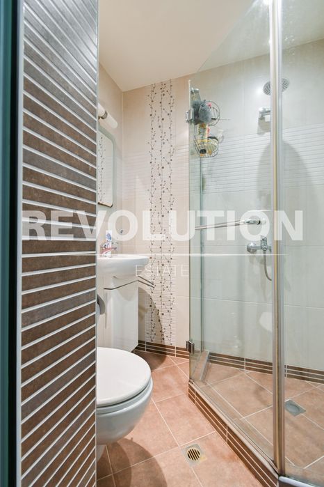 Продава се Тристаен апартамент в София, Младост 4 - 120 кв.м за 1254 €/кв.м - Снимка #11