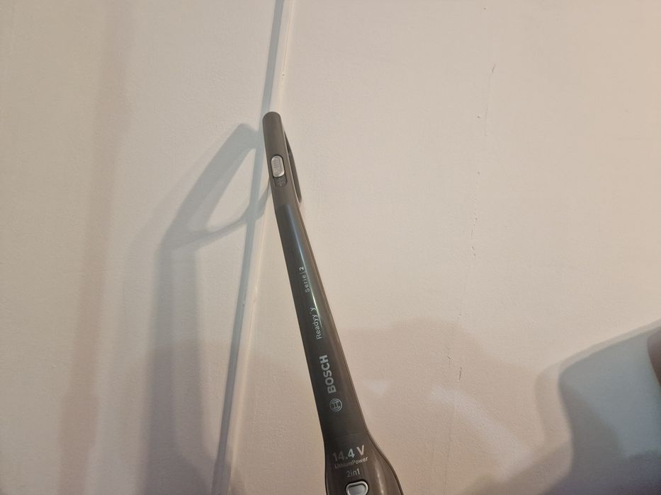 Vând aspirator Bosch Readyy.y Serie 2 perfect funcțional