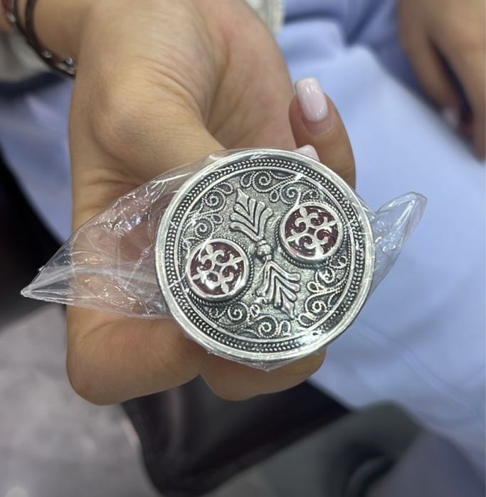 Құдағи жүзік сатамын.   Күмістен 925