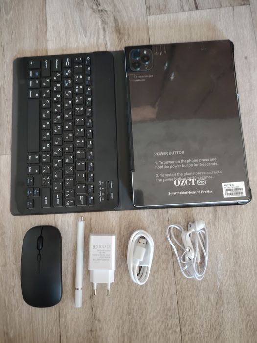 Планшет новый в салофане.