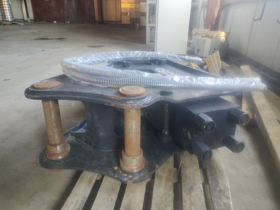 Продам гидромолот б/у рабочем состояние