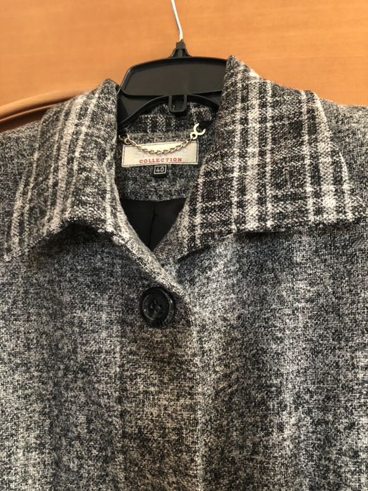 Продам пальто 46 размер