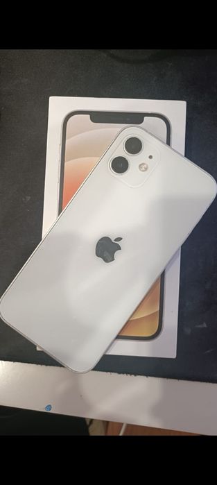 Продаю iphone(айфон) 12