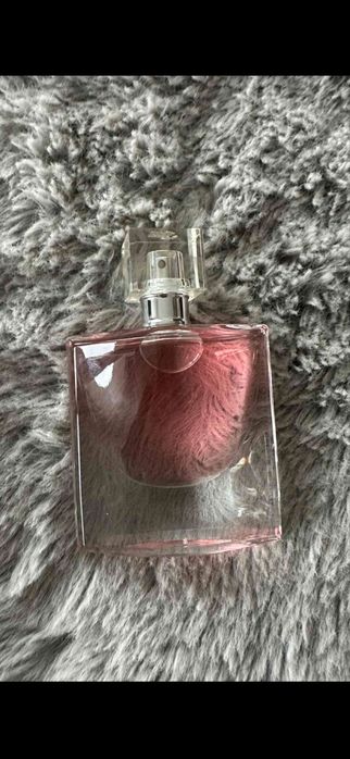 Женски парфюми Dior и Guerlain