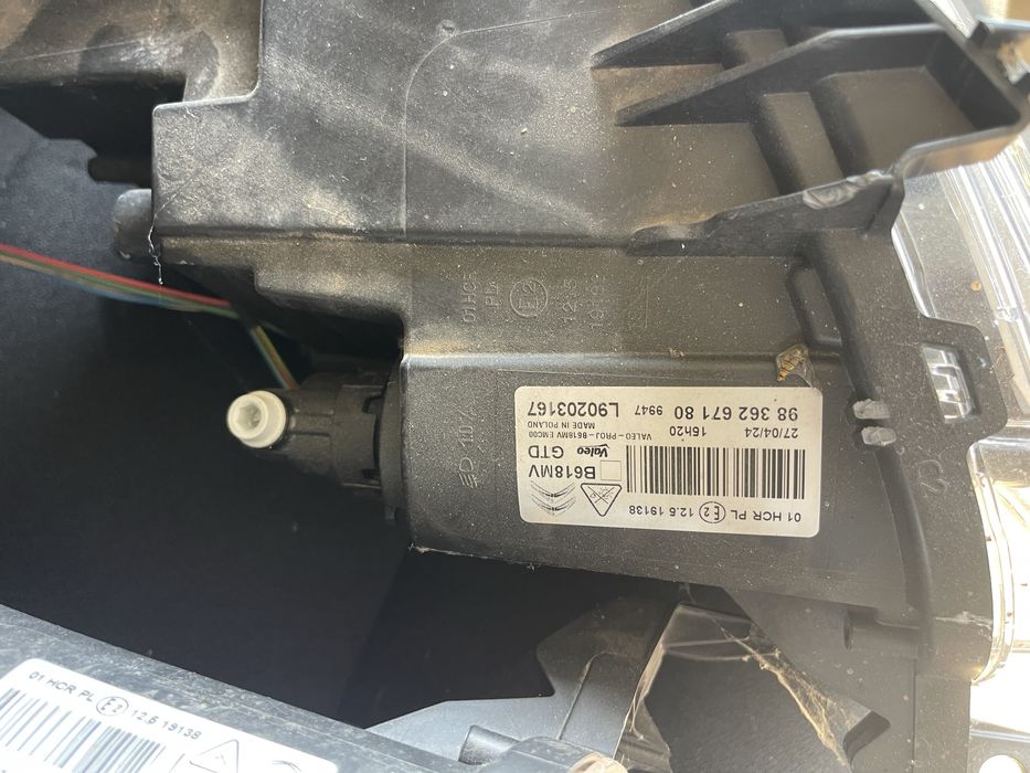 Faruri Citroen C3 an 2020