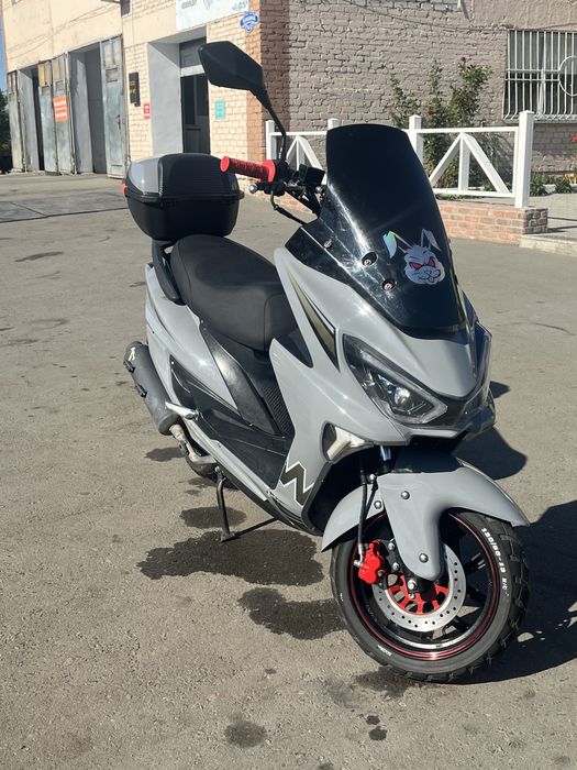Продам скутер макси 150 куб