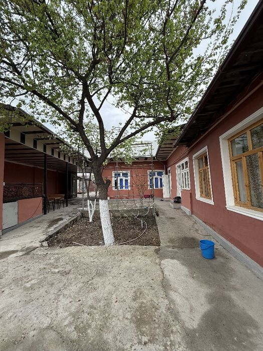 Ҳовли сотилади. Продается дом участок 11 соток (270600 USD)