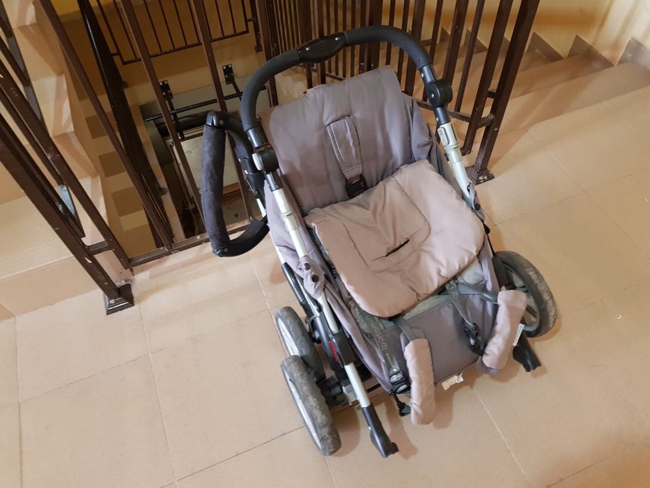 Бебешка количка Babydesign със зимен и летен кош