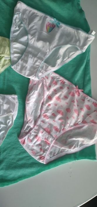 Нови бикини за момиченца на 11-12 год.