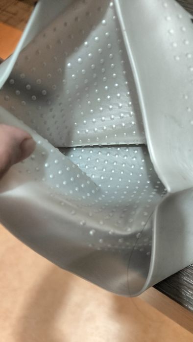 Продам шапочку для бассейна