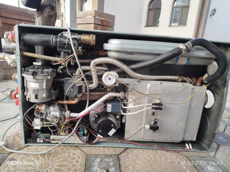 Продам б/у котел Kiturami на запчасти