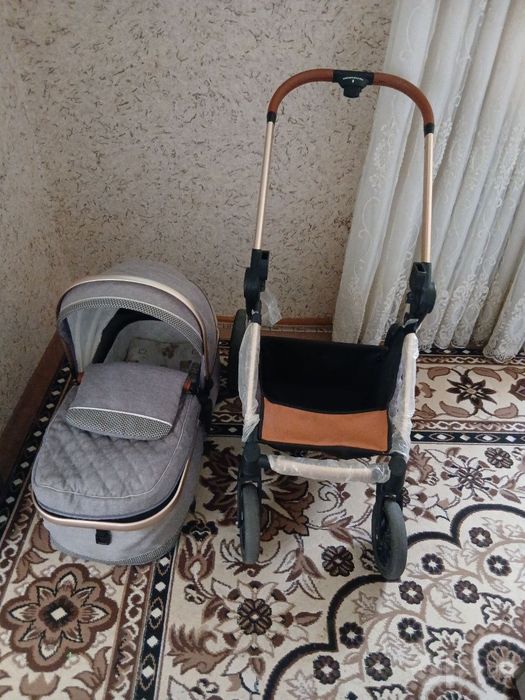Коляска сотилади