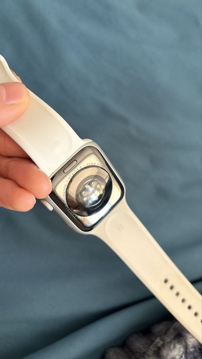 Apple Watch Series 8 Размер: 45 мм